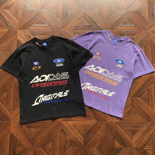 Adidas T-Shirt
