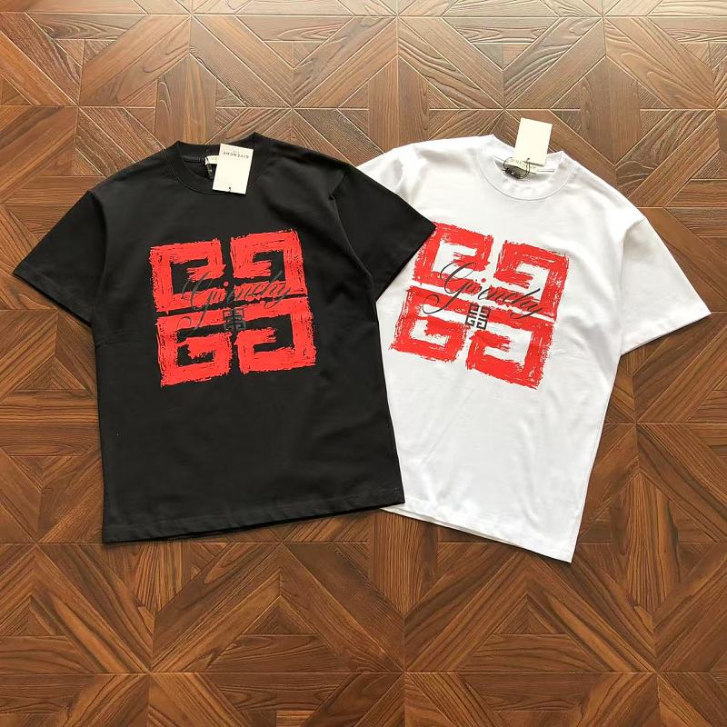 Givenchy T-Shirt