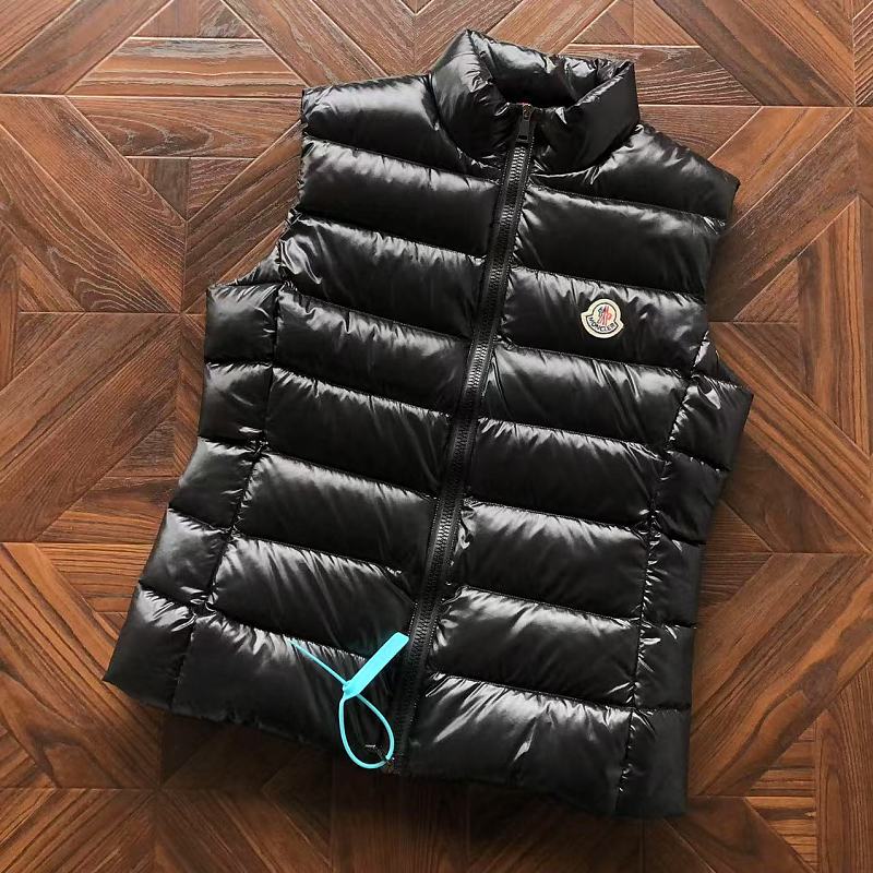 M R Down Vest