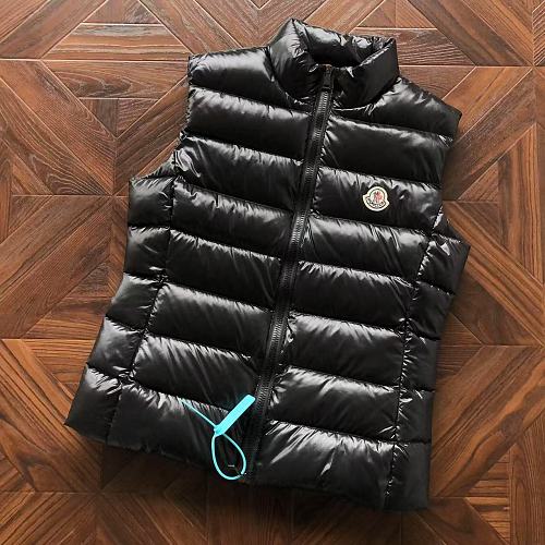 M R Down Vest