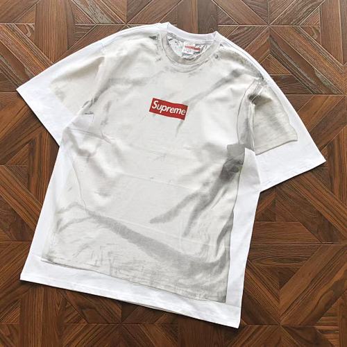Supreme T-Shirt