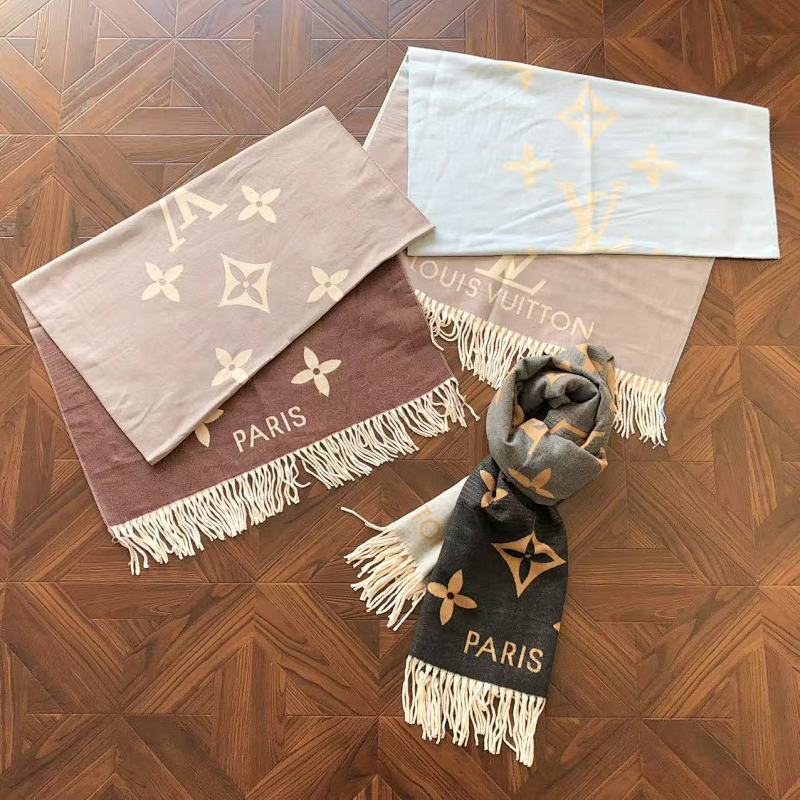 Scarf from RainbowReps