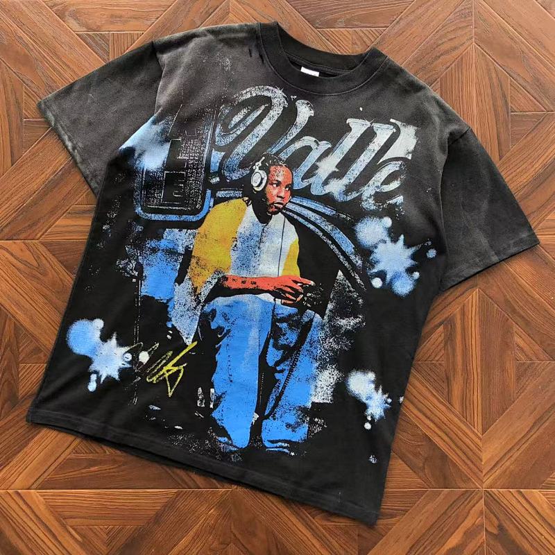 VA L Y T-Shirt