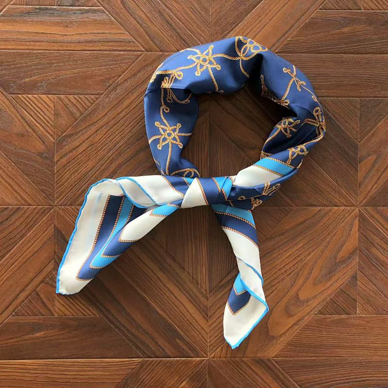 Scarf from RainbowReps