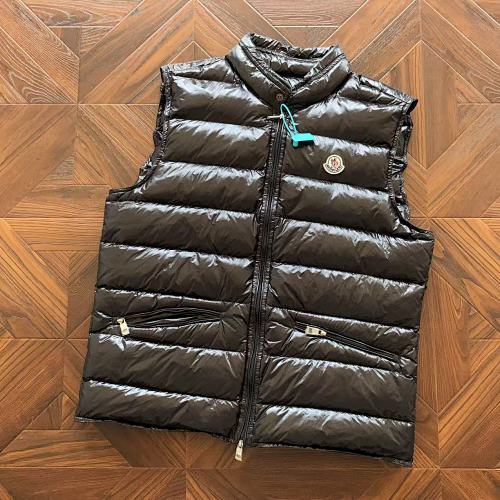 M R Down Vest