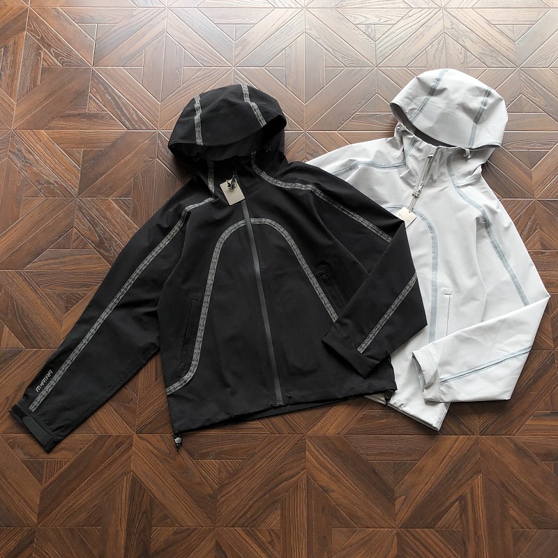 M RT A Jacket