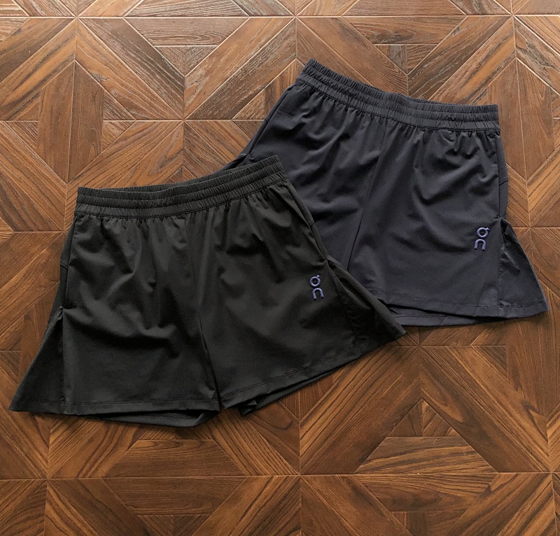 ON RU I G Shorts