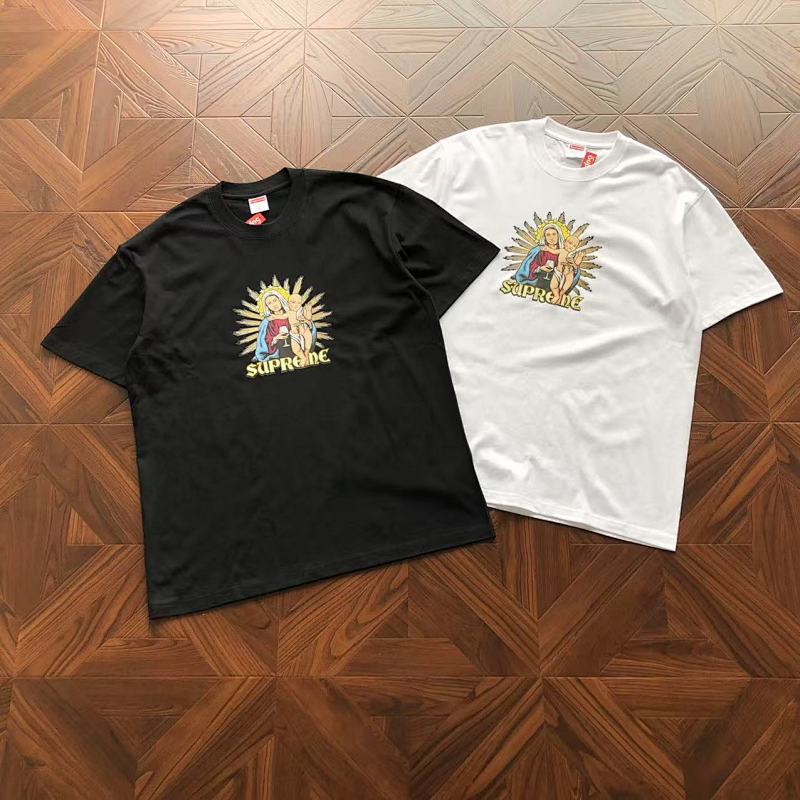 Supreme T-Shirt