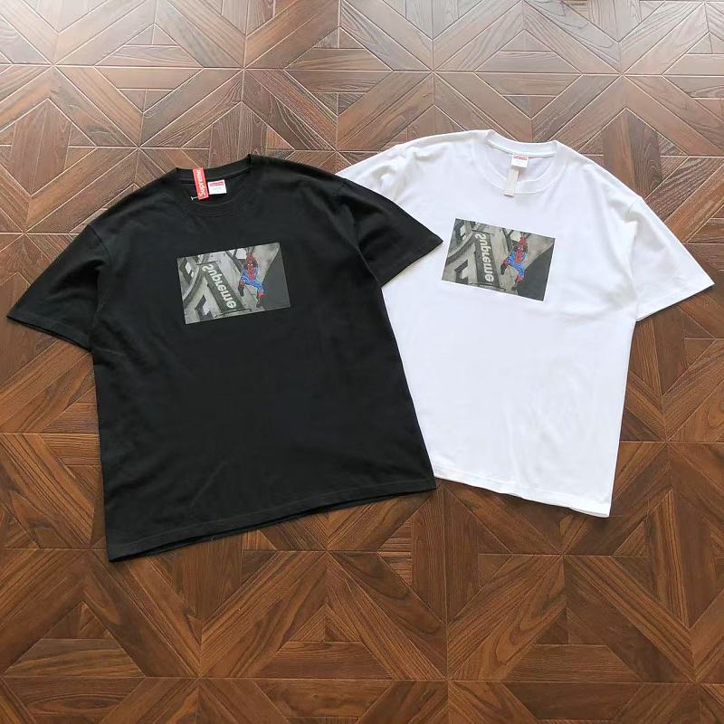 Supreme T-Shirt