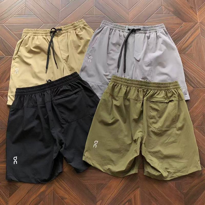 ON RU I G Shorts