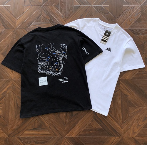 Adidas T-Shirt