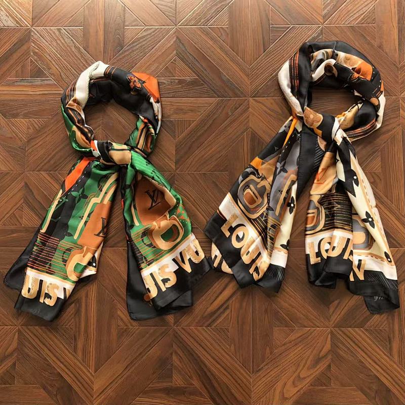 Scarf from RainbowReps