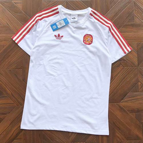Adidas T-Shirt