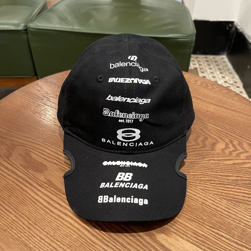 Hat from RainbowReps