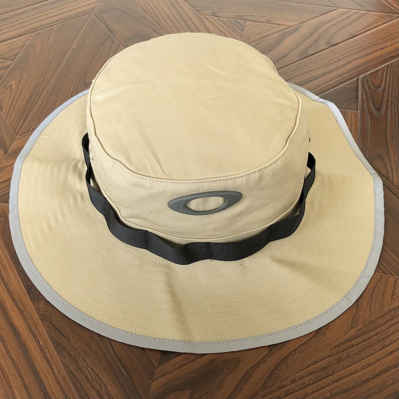 Hat from RainbowReps