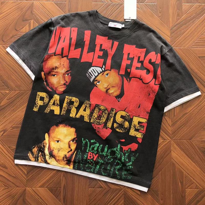 VA L Y T-Shirt