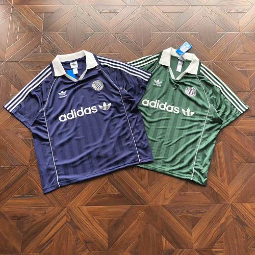 Adidas T-Shirt