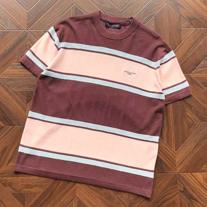 L T-Shirt Sweater