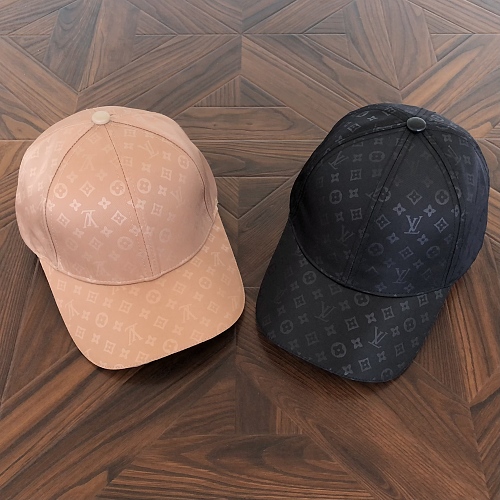 Hat from RainbowReps