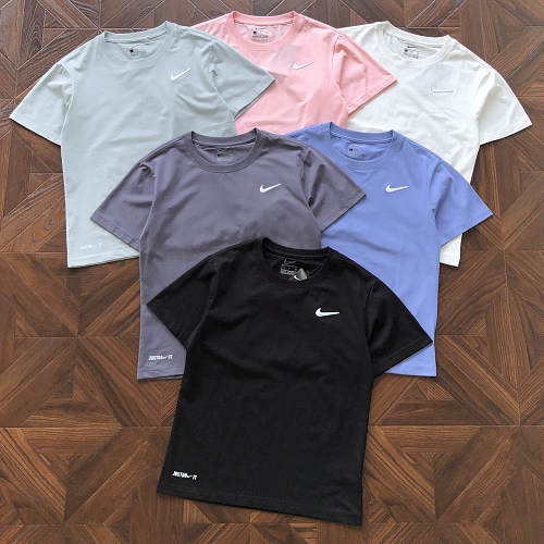 Nike T-Shirt