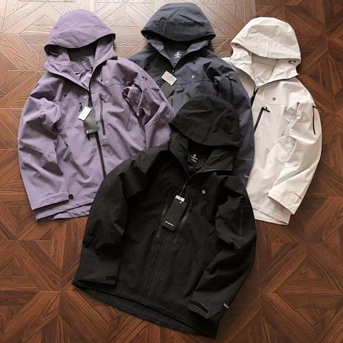 L UL M N Jacket