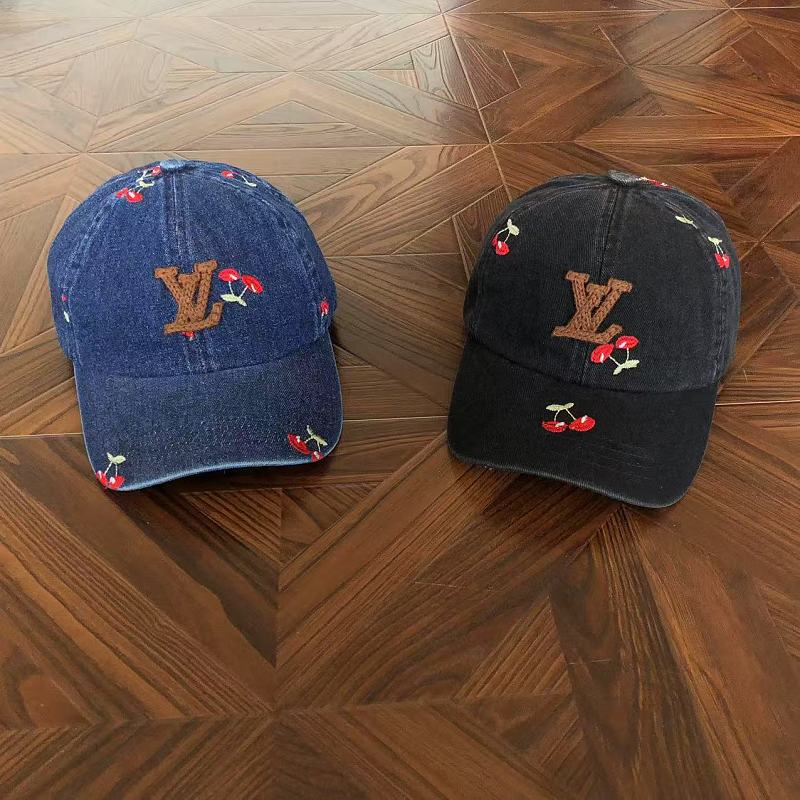 Hat from RainbowReps