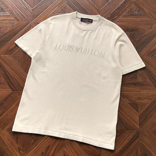 L T-Shirt Sweater