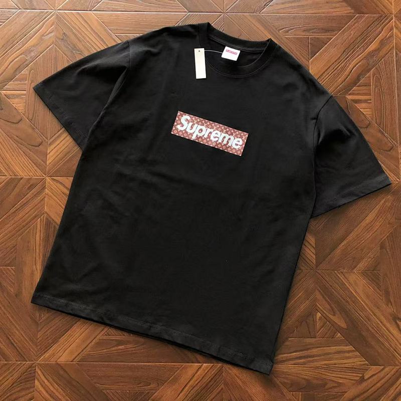 Supreme X L T-Shirt
