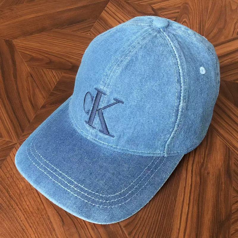 Hat from RainbowReps