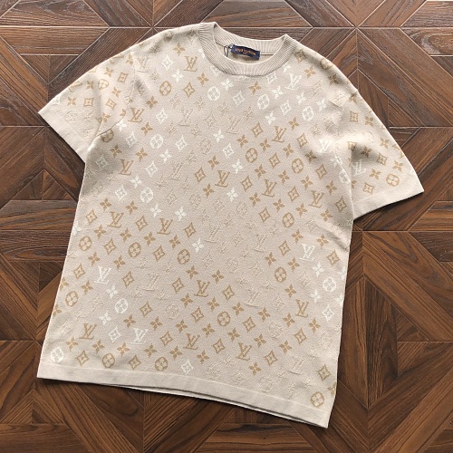L T-Shirt Sweater