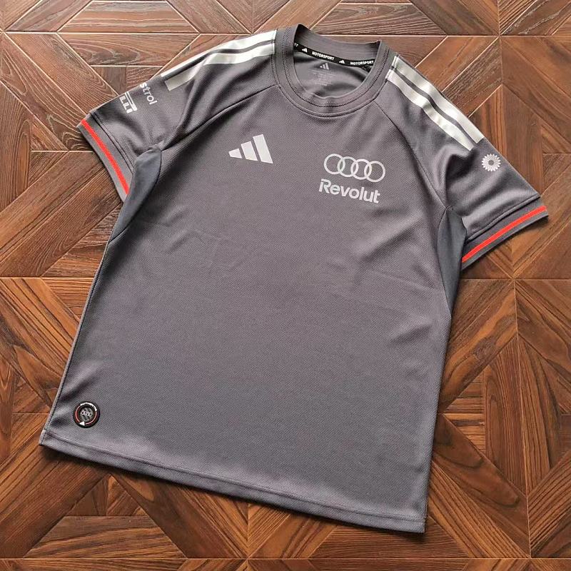 Adidas T-Shirt