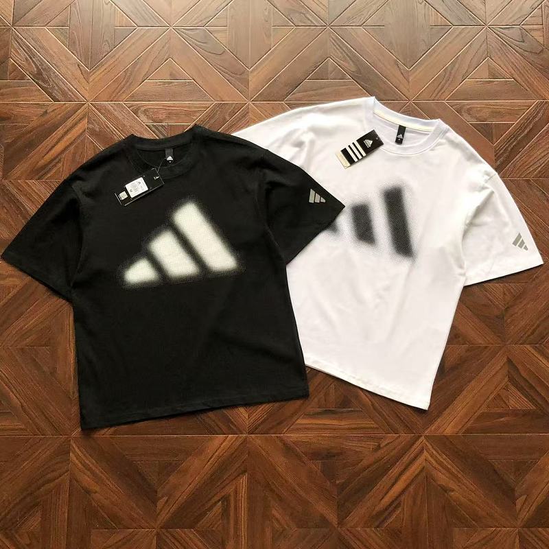 Adidas T-Shirt