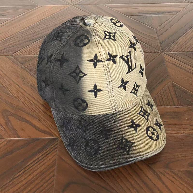 Hat from RainbowReps