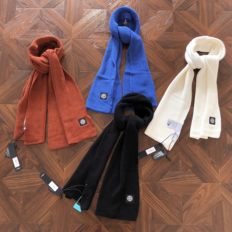 Scarf from RainbowReps