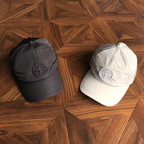 Hat from RainbowReps