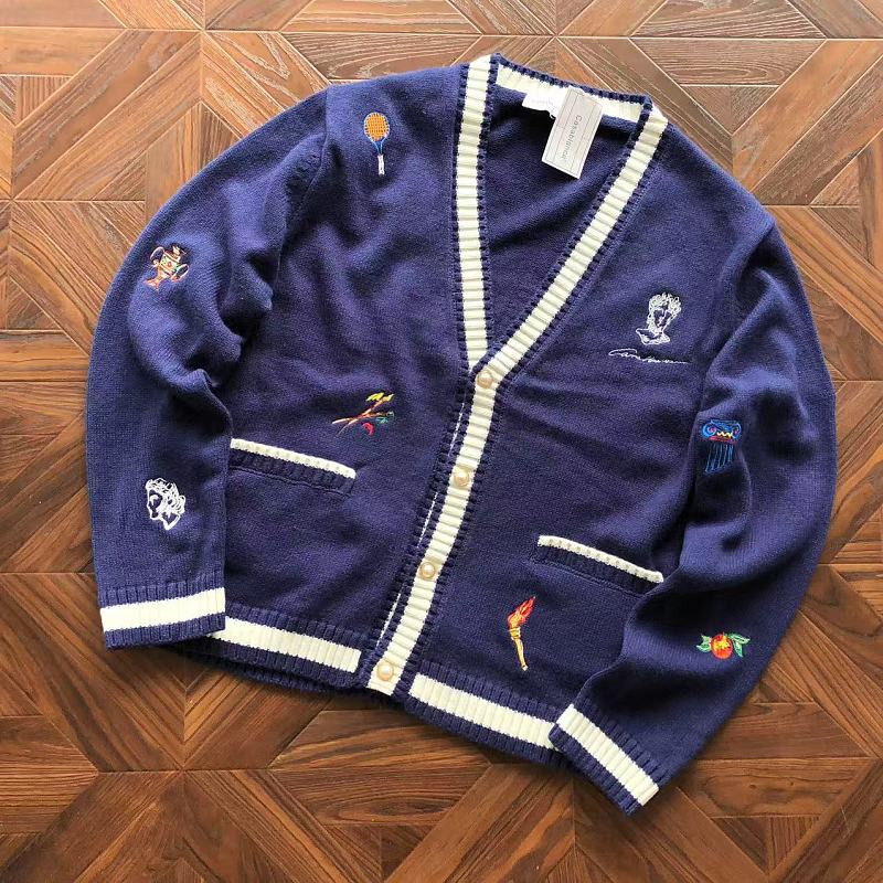 C S BL C Sweater