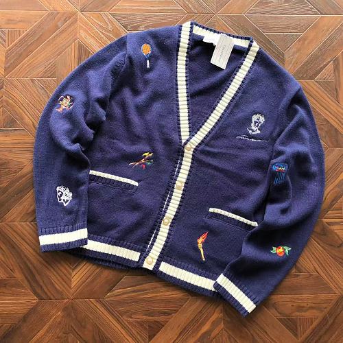 C S BL C Sweater