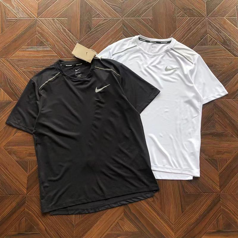Nike T-Shirt