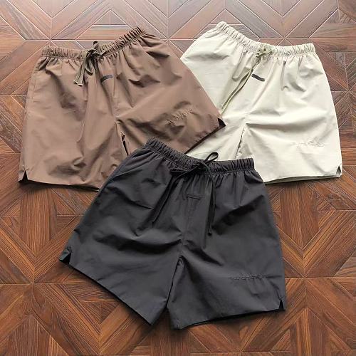 Essentials Fog Shorts