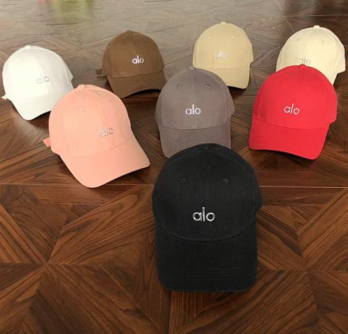 Hat from RainbowReps