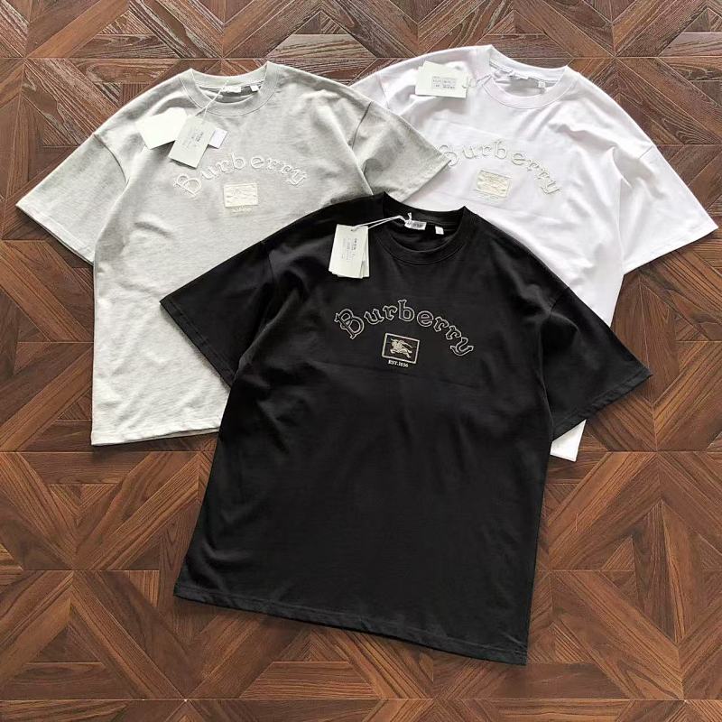 Burberry T-Shirt