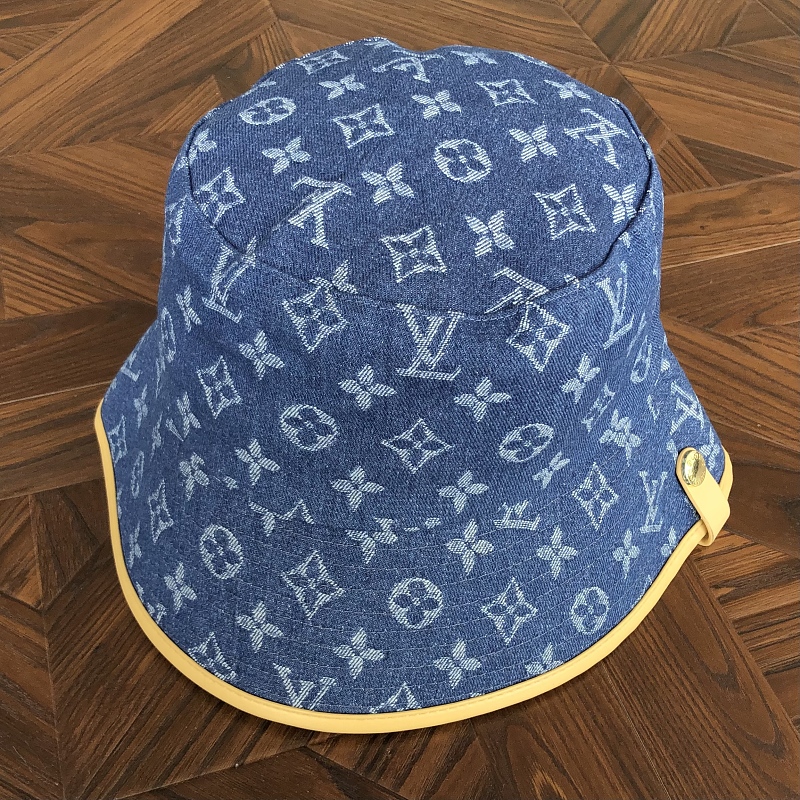 Hat from RainbowReps