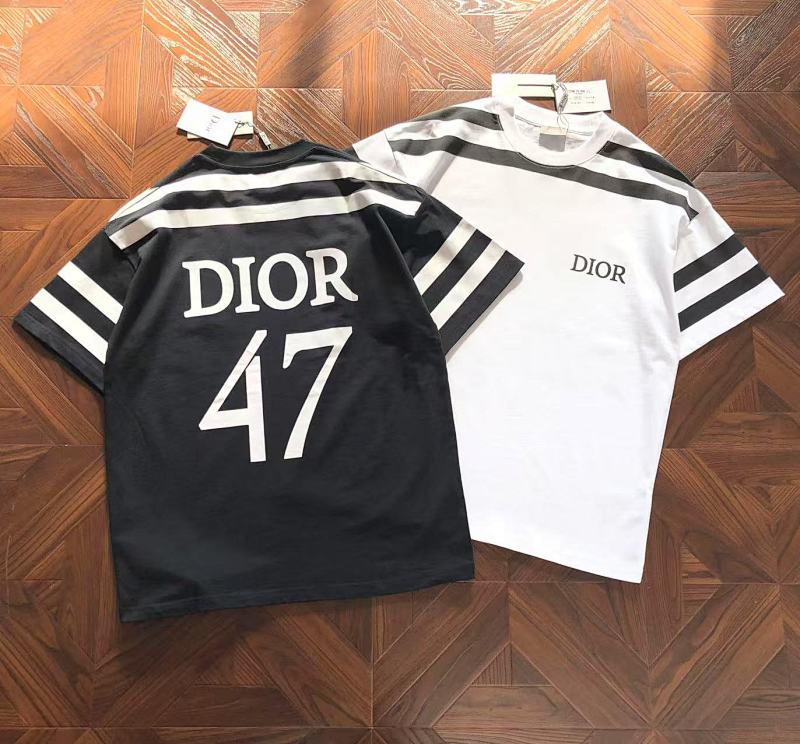 Dior T-Shirt