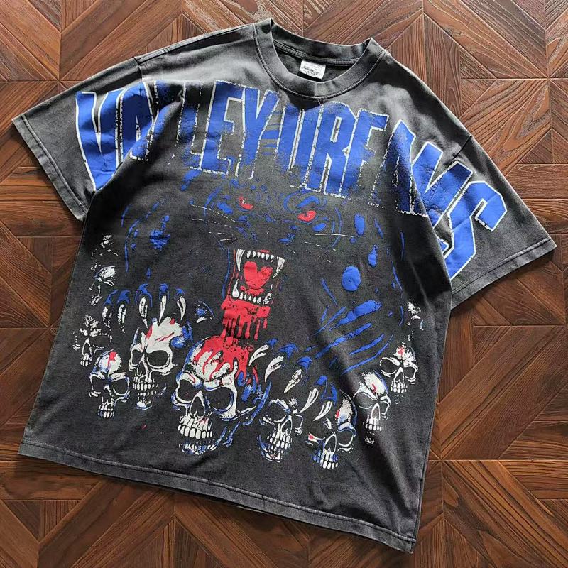 VA L Y T-Shirt