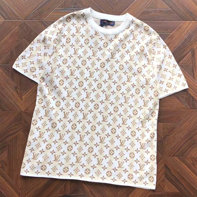 L T-Shirt Sweater