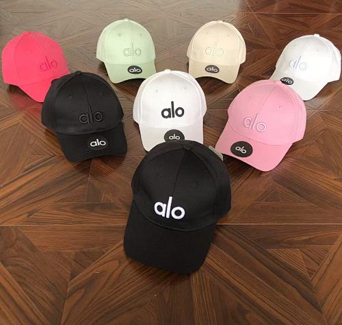Hat from RainbowReps