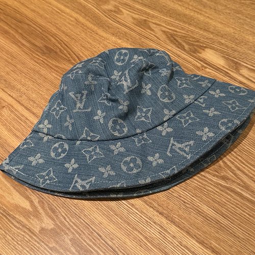 Hat from RainbowReps