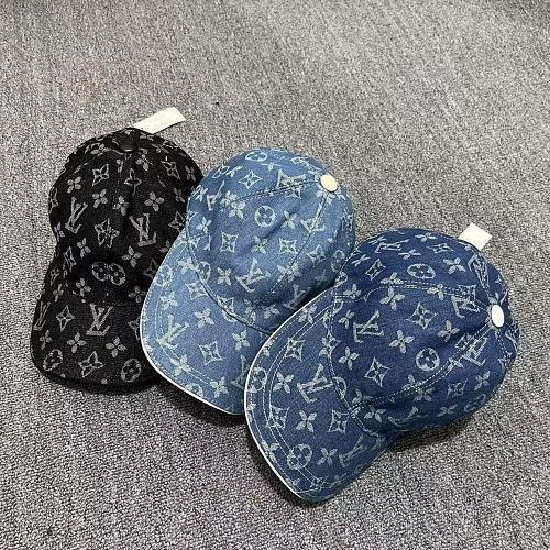 Hat from RainbowReps
