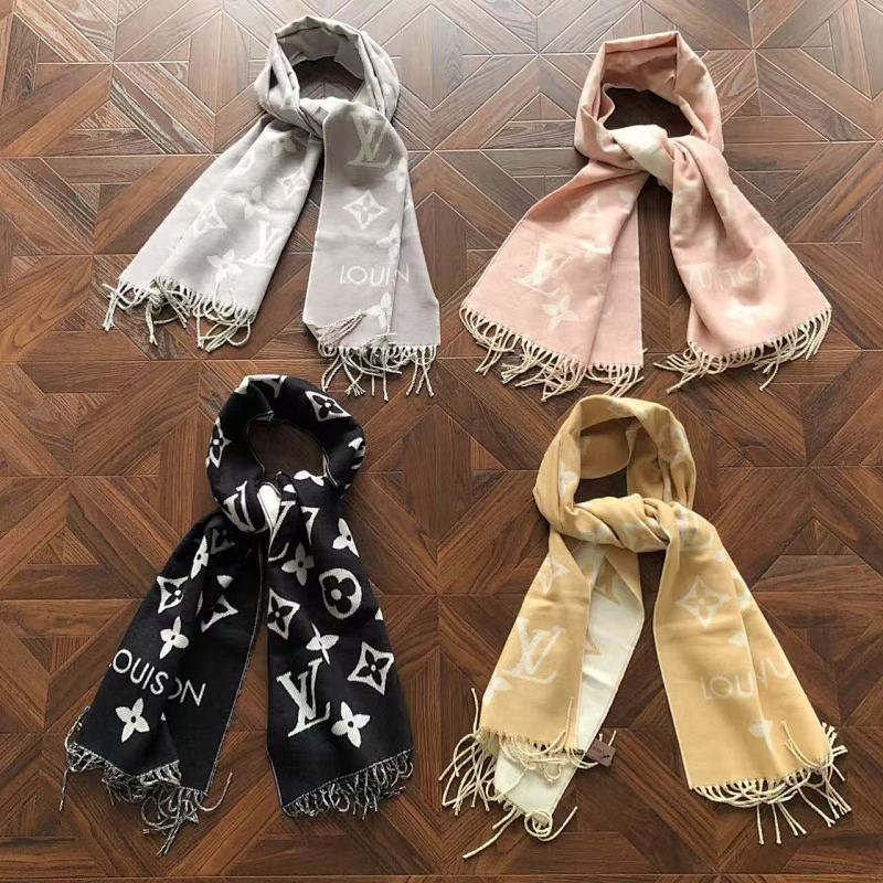 Scarf from RainbowReps