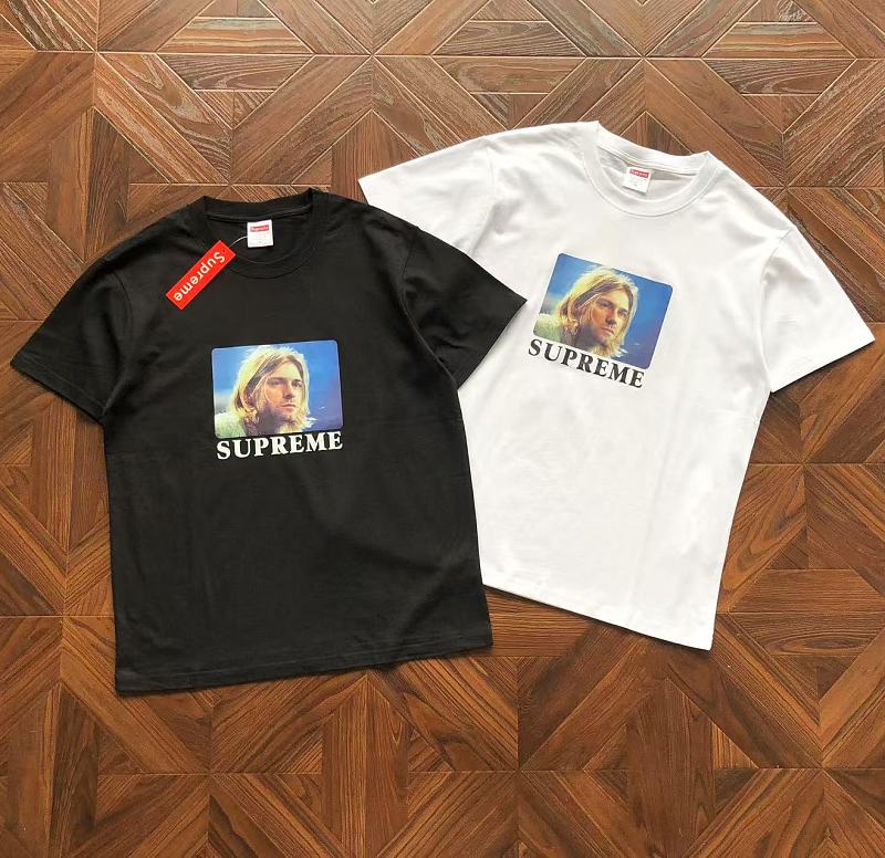 Supreme T-Shirt